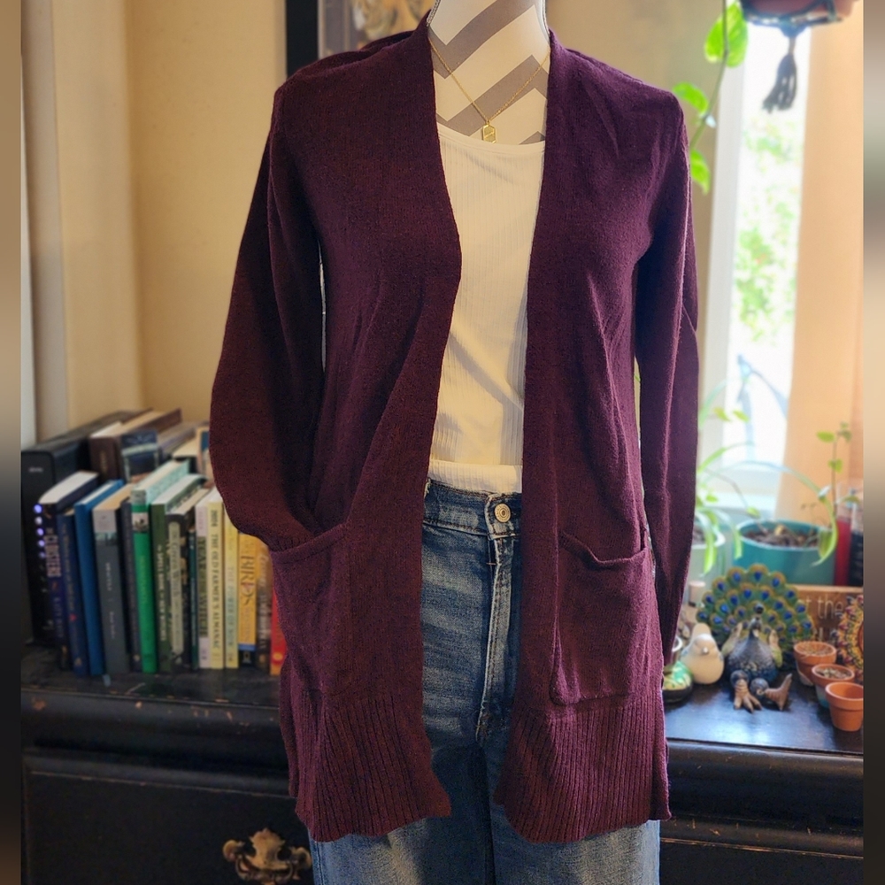 🍷Old Navy burgundy maroon cardigan